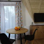 Tatrzanska Dolina Apartment *